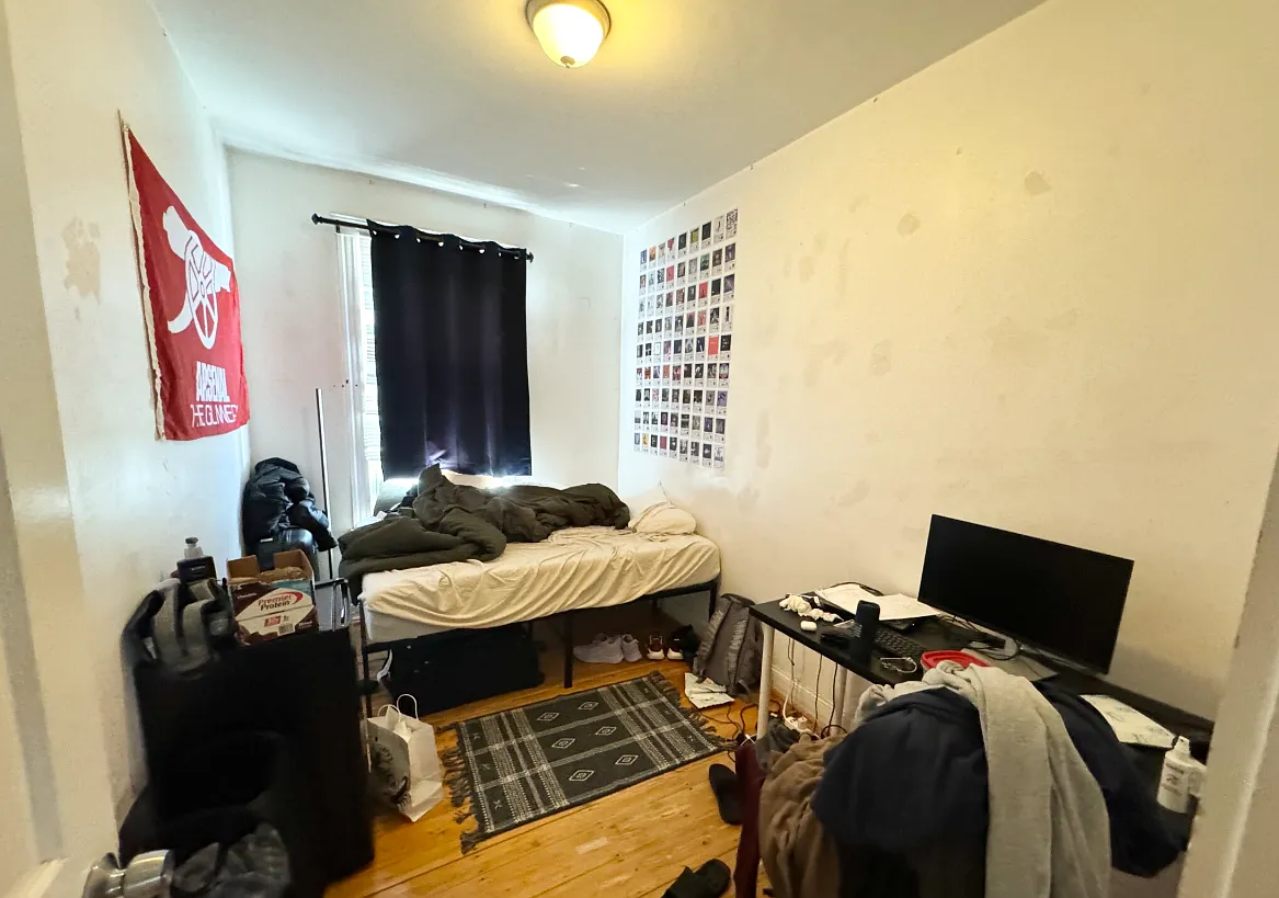 3 bed, 999 sqft, $4,500 — Photo 4