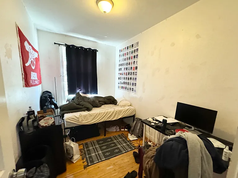 37 Hillside St #1F — Photo 4