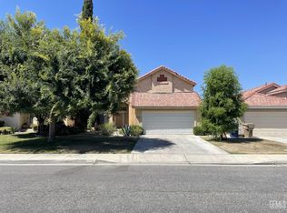6213 Quaking Aspen St, Bakersfield, CA 93313