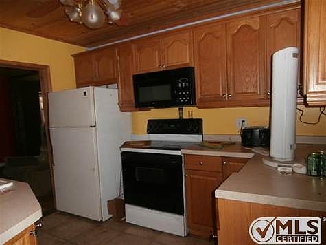 2nd image of 606 Mineral Ave