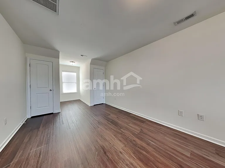913 Bridlemine Dr — Photo 12