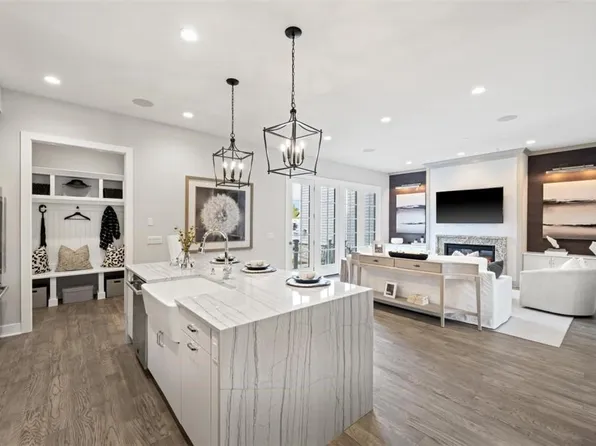 20 Wallace Way #29, Chappaqua, NY 10514