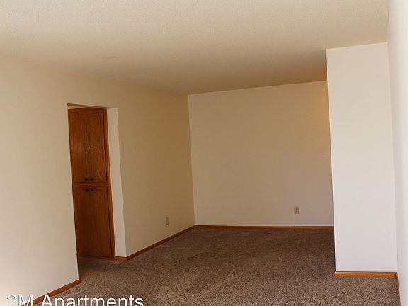 2nd image of 2248 Minnehaha Ave E APT 301