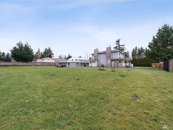 3rd image of 12110 213th Avenue Ct E