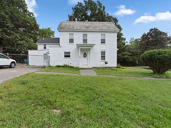 3rd image of 88 Ashburnham St