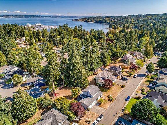 This home is located in the pretty Kingston Hill neighborhood. 