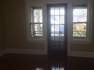 5 Meredith St #2R, Springfield, MA 01108