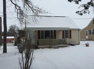 825 Willow Rd, Lancaster, PA 17601