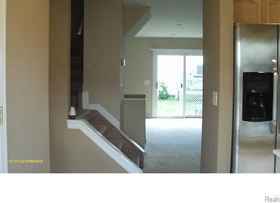4th image of 37087 Brynford Dr