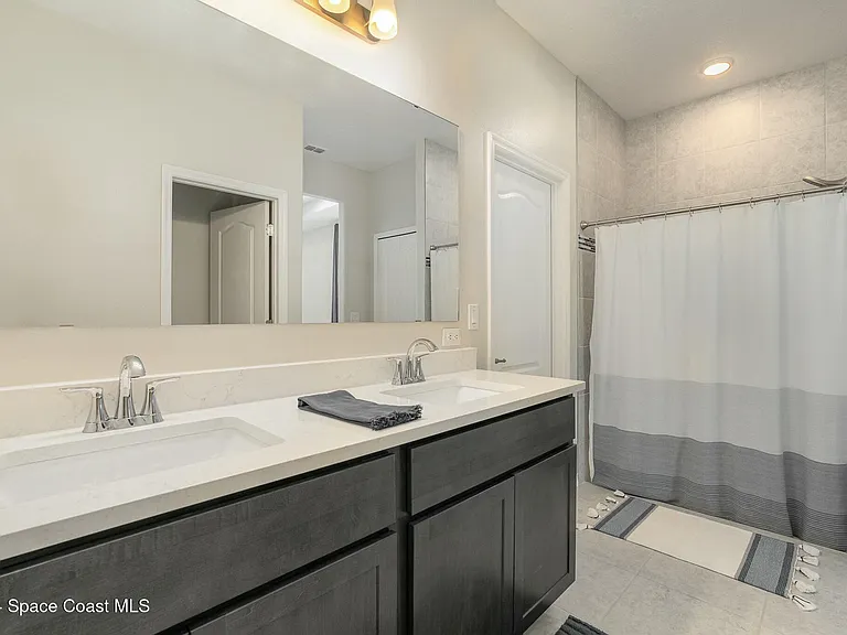 4832 Shannock Ave — Photo 20