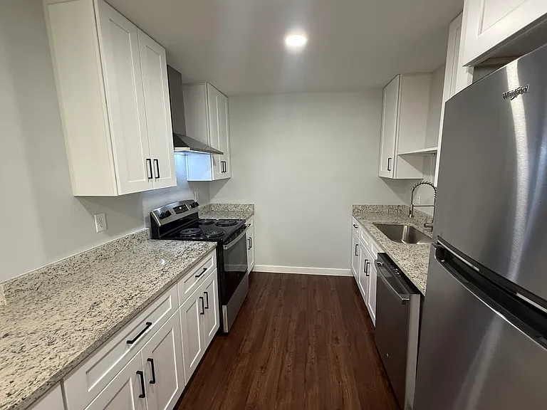 5800 Locke Ave #3 — Photo 5