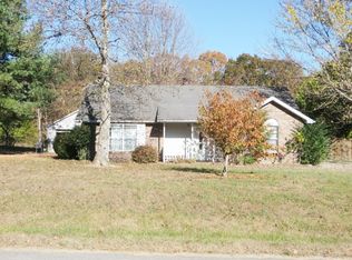 1005 Willowbank Ct, Ashland City, TN 37015