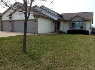 348 Huntsville Rdg, Sun Prairie, WI 53590