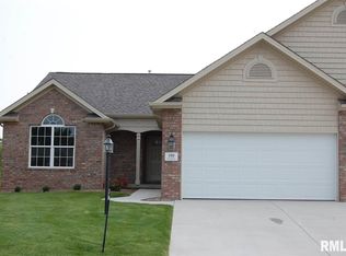 109 Hillside Ct, Dunlap, IL 61525