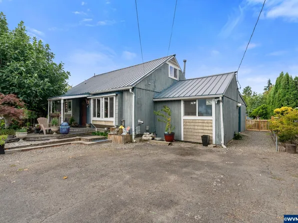 2185 Coral Ave NE, Salem, OR 97305
