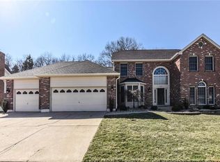 256 Turnberry Place Dr, Ballwin, MO