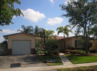 9384 NW 23rd St, Pembroke Pines, FL 33024