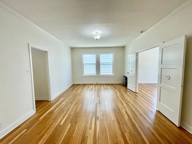 3255 Broderick St #4 — Photo 8