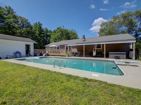 6 Heritage Drive, Standish, ME 04084