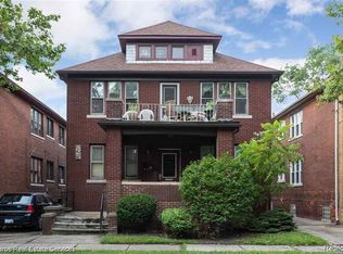 825 Beaconsfield Ave #2N, Grosse Pointe, MI 48230