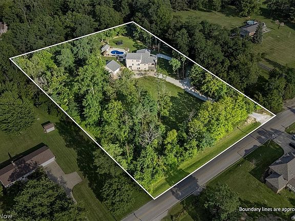 3rd image of 1684 Rock Rd