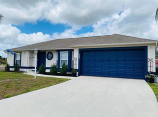 692 SW Addie St, Port Saint Lucie, FL 34983