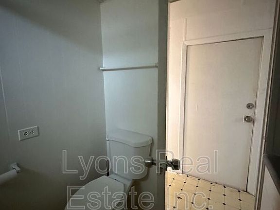 5th image of 328 State St