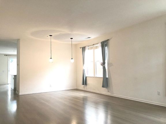 4th image of 34480 Torrey Pine Ln