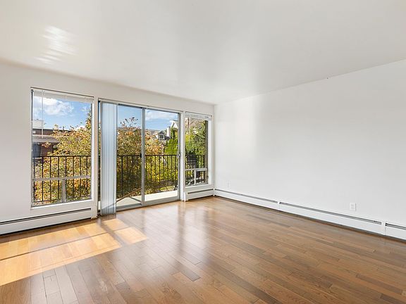 2nd image of 2800 Franklin Ave E #17000252