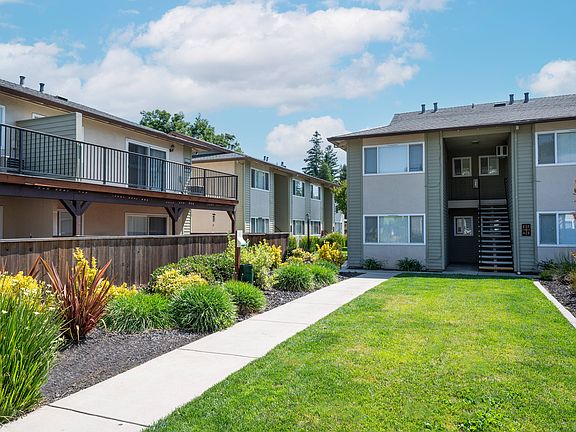 3rd image of 2233 Fair Oaks Blvd #512A