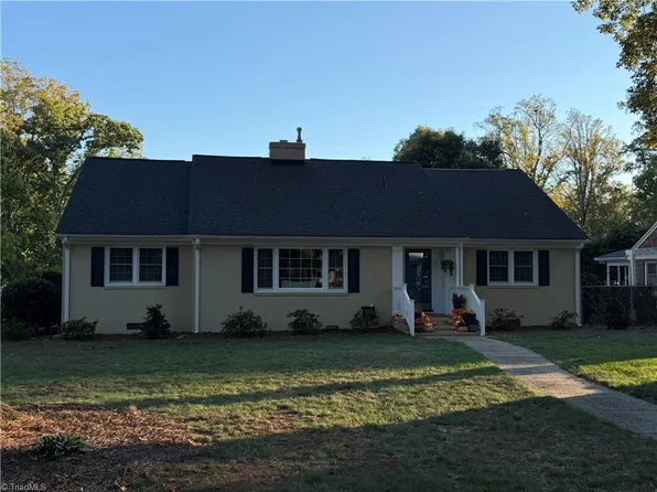 3801 Dogwood Dr, Greensboro, NC 27403