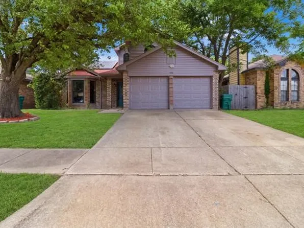 606 Lemons St, Cedar Hill, TX 75104