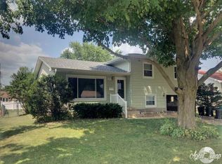 1791 McMasters Ave, Galesburg, IL 61401