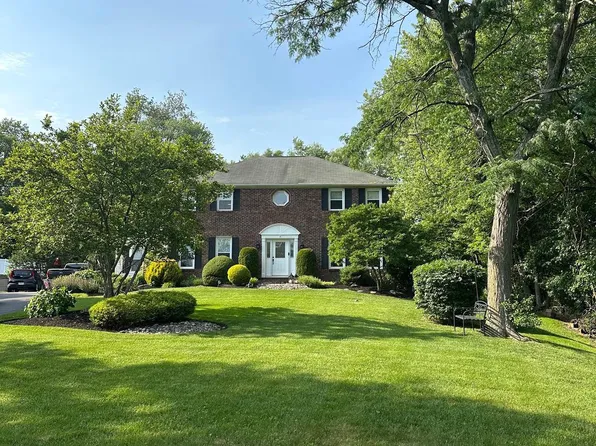 82 Blue Fox Ln, Richboro, PA 18954