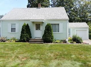 33 Lumae St, Springfield, MA 01119