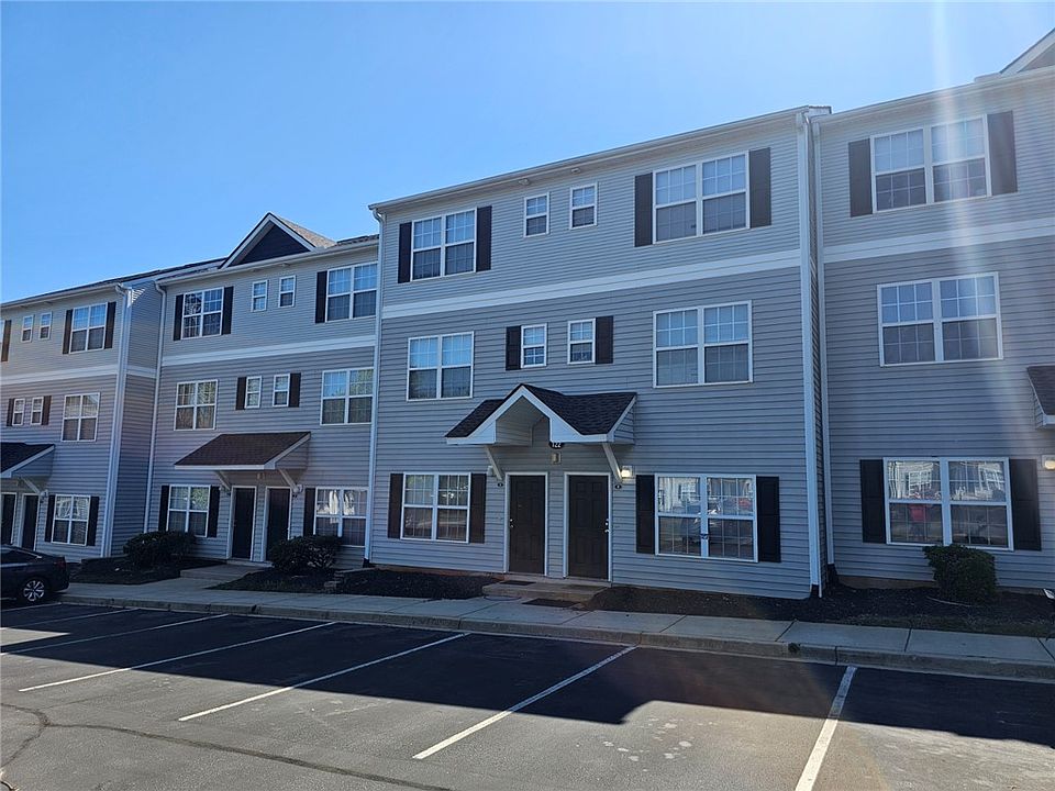 1st image of 122 University Village Dr APT G