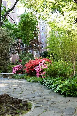 Sold by Corcoran | media 21