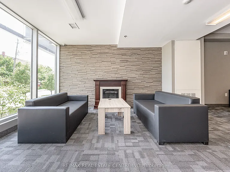 251 Hemlock St #707 — Photo 30
