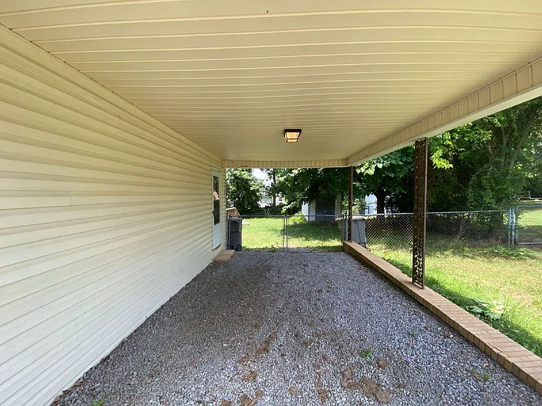 1108 Ridgewood Dr — Photo 14