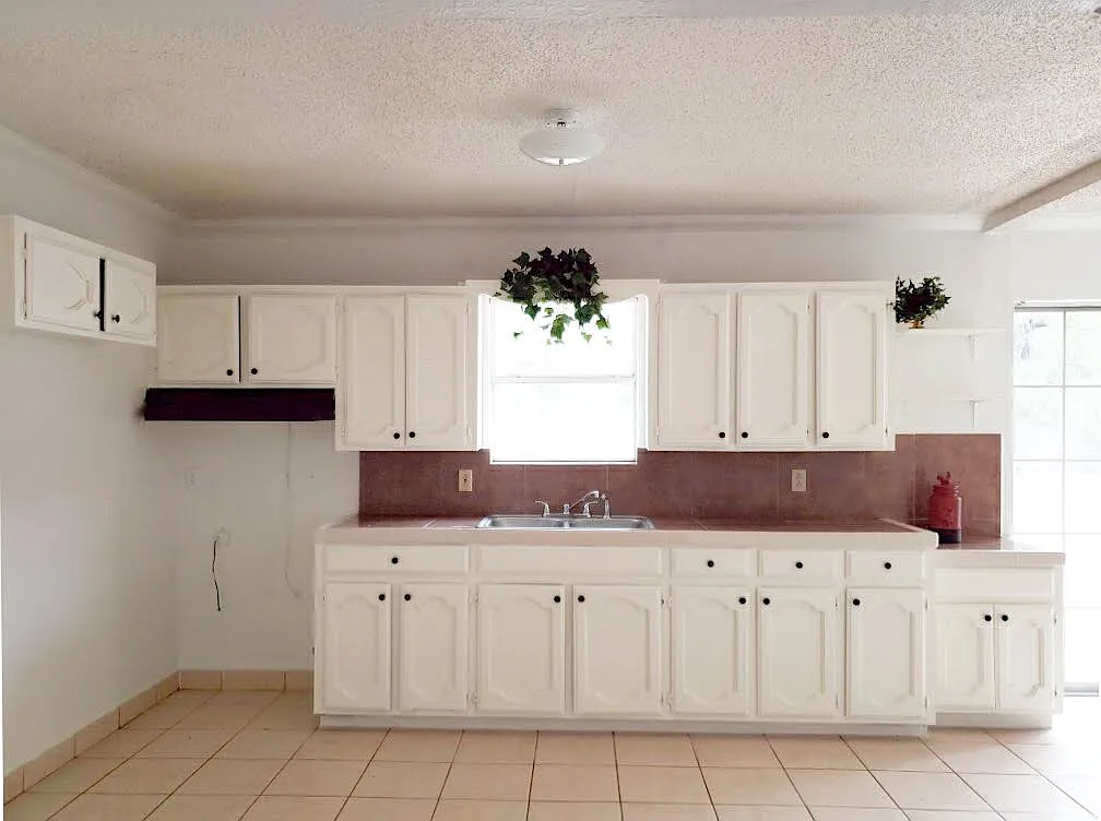 3 bed, 1800 sqft, $1,250 — Photo 4
