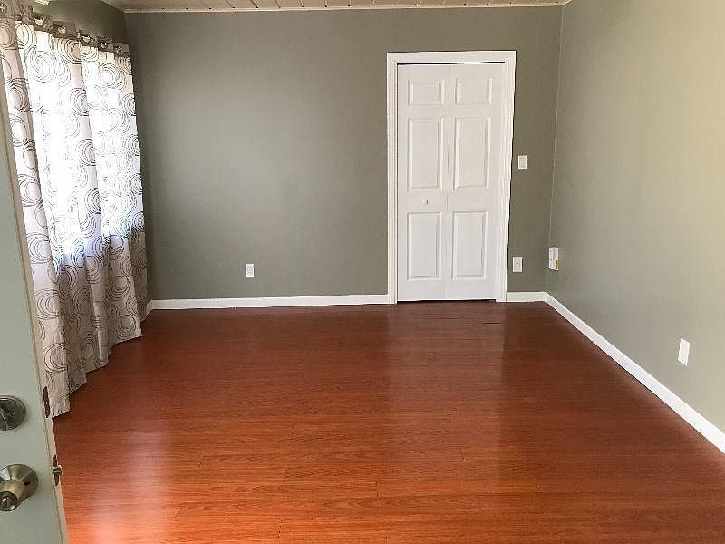 2nd image of 1569 Lincoln Ave APT D