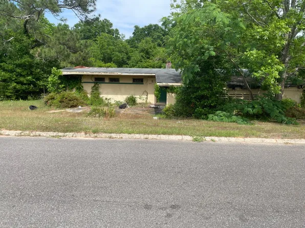 2204 Deese Rd, Ozark, AL 36360