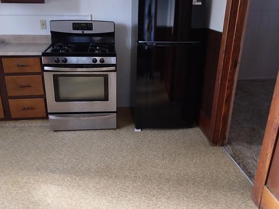 4th image of 605 Catherine St
