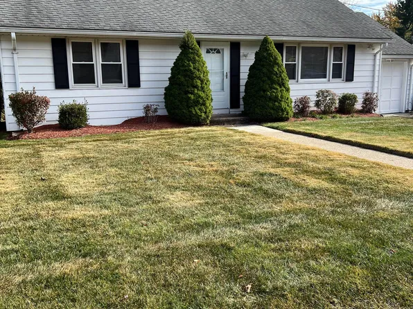 69 Rentell Rd, Hamden, CT 06514