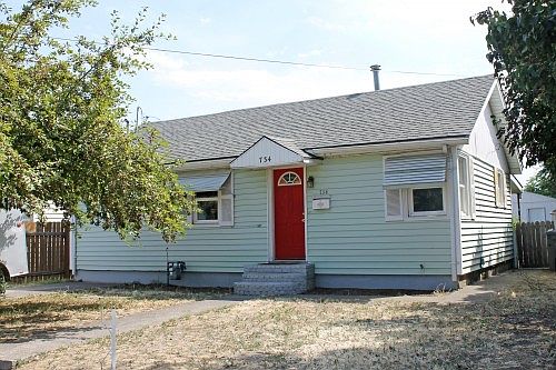 1st image of 734 N 12th Ave