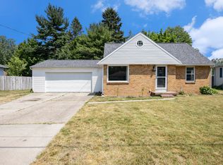 3842 Grape Ave NE, Grand Rapids, MI 49525