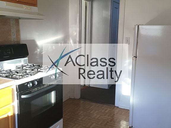 4th image of 2580 48th St #2