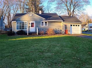 4 Brooks Pl, Baldwinsville, NY 13027