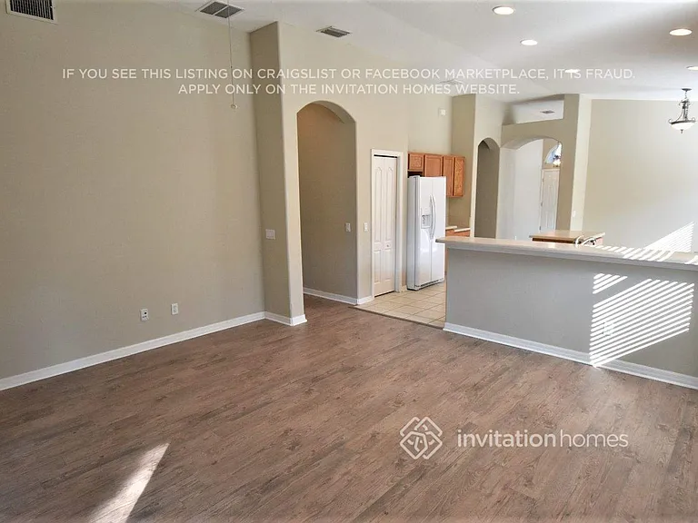 4163 101st Ave E — Photo 4