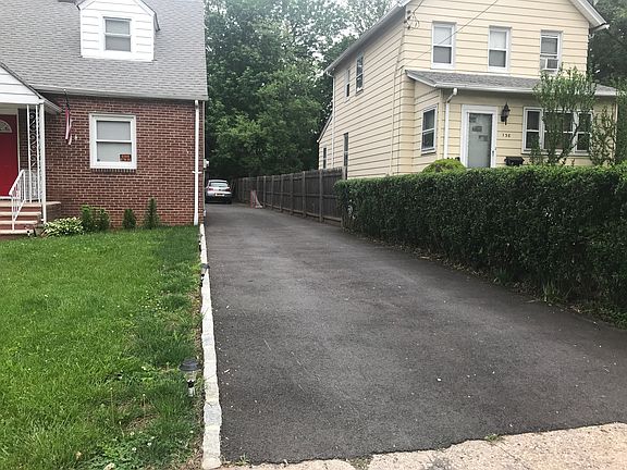 2nd image of 142 W 9th Ave